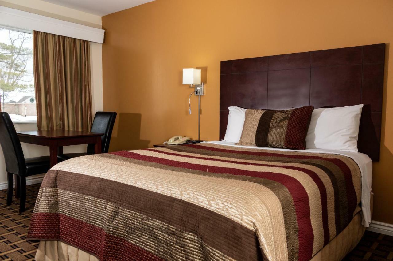 Park Place Motel & Suites Tweed Eksteriør bilde
